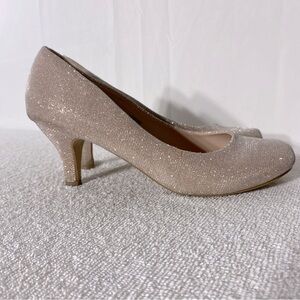 Left & Right Nude Sparkly Round Toe Low Heels 9B